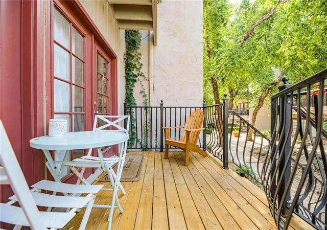 Photo 5 of Condo for sale at 1111 W 46Th St #53, Kansas City, MO 64112 | MLS# 2638394 | Listing updated on 2026-09-01