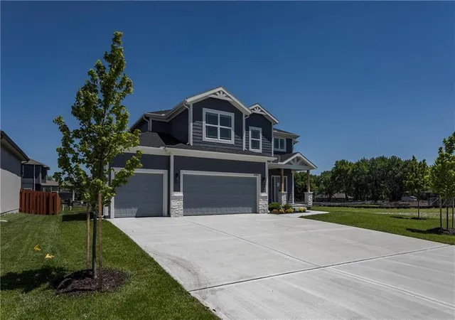 1st image of 16965 S Brentwood St, Olathe, KS 66062 | MLS# 2638400