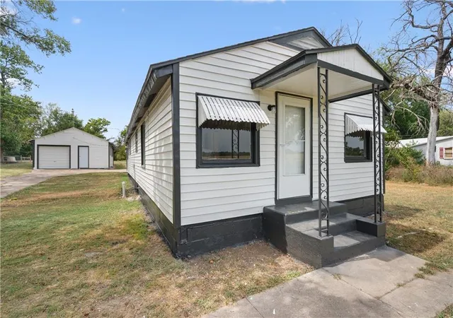 1st image of 4081 Cr 3745 N/a, Independence, KS 67301 | MLS# 2638405