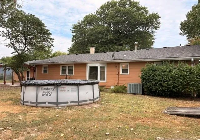 28th image of 1110 30th Dr, Parsons, KS 67357 | MLS# 2638414