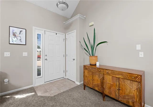 Photo 3 of Sale Pending at 8715 N Robinhood Ave, Kansas City, MO 64154 | MLS# 2638418 | Listing updated on 2026-08-27