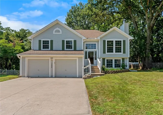 Photo 1 of Sale Pending at 14606 St Andrews Dr, Grandview, MO 64030 | MLS# 2638429 | Listing updated on 2026-08-29
