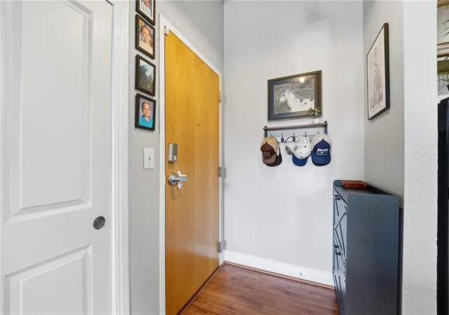 Photo 5 of Condo for sale at 609 Central St #1306, Kansas City, MO 64105 | MLS# 2638440 | Listing updated on 2026-09-02