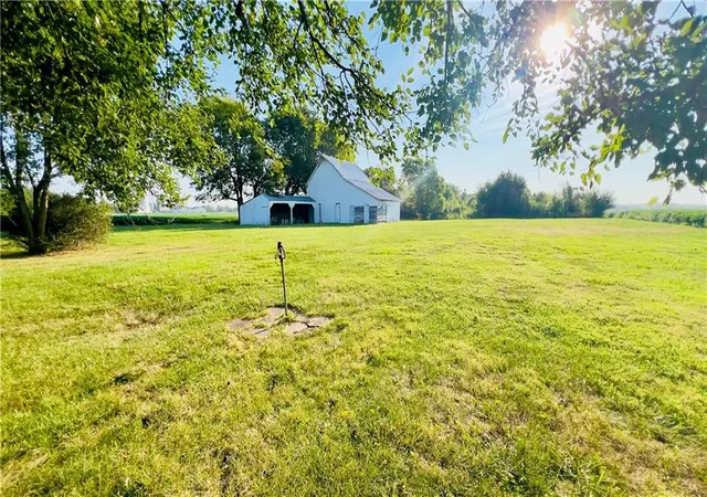 7th image of 22719 Quivira Rd, Bucyrus, KS 66013 | MLS# 2638442
