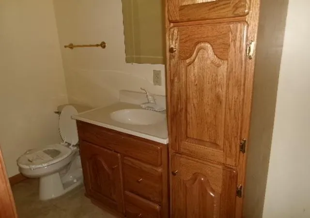5th image of 1001 Nw Canterbury Rd, Blue Springs, MO 64015 | MLS# 2638450