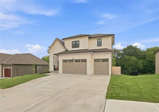 Photo 3 of Single family home for sale at 12455 Nw Appaloosa St, Platte City, MO 64079 | MLS# 2638466 | Listing updated on 2026-10-07