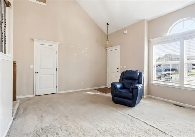 Photo 5 of Sale Pending at 802 N Cypress Cir, Kearney, MO 64060 | MLS# 2638478 | Listing updated on 2026-09-02