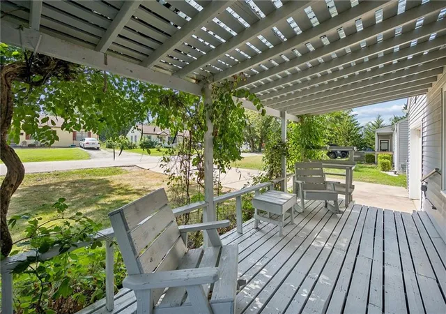 Photo 1 of Single family home for sale at 11318 W 66th Terrace, Shawnee, KS 66203 | MLS# 2638487 | Listing updated on 2026-09-19
