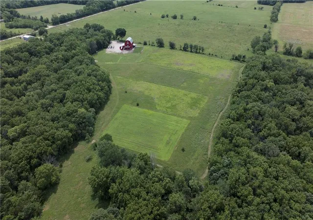 1st image of 2354 65th St, Mapleton, KS 66754 | MLS# 2638488