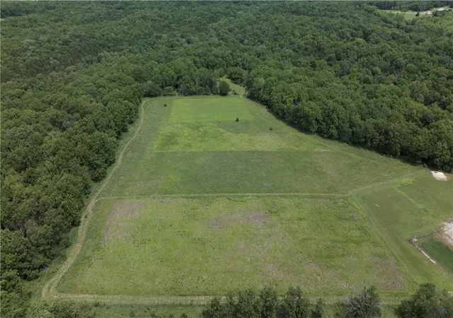 4th image of 2354 65Th St, Mapleton, KS 66754 | MLS# 2638488