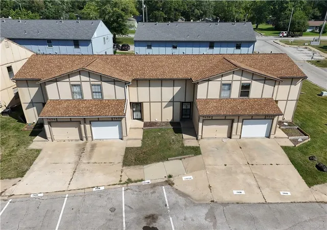 Photo 2 of Sale Pending at 7436 E 115th Ter, Kansas City, MO 64134 | MLS# 2638491 | Listing updated on 2026-09-03