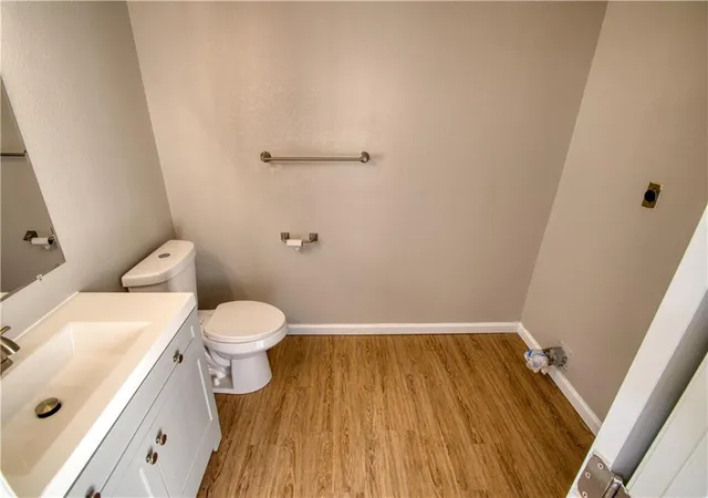 Photo 3 of Sale Pending at 7436 E 115Th Ter, Kansas City, MO 64134 | MLS# 2638491 | Listing updated on 2026-09-03