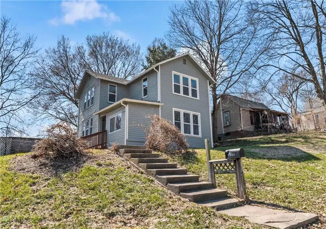 Photo 3 of Single family home for sale at 1314 Atchison St, Atchison, KS 66002 | MLS# 2638496 | Listing updated on 2026-10-02