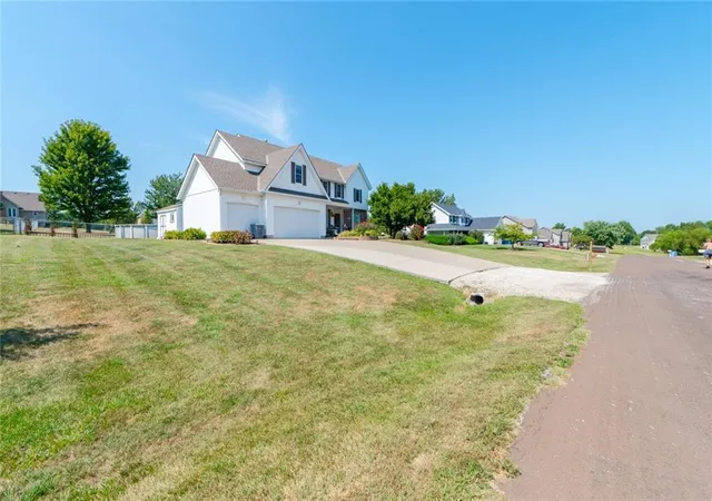 Photo 3 of Single family home for sale at 17807 157th Ter, Basehor, KS 66007 | MLS# 2638519 | Listing updated on 2026-10-07