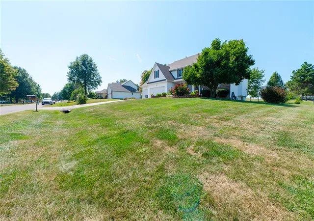 Photo 3 of Single family home for sale at 17807 157Th Ter, Basehor, KS 66007 | MLS# 2638519 | Listing updated on 2026-10-07