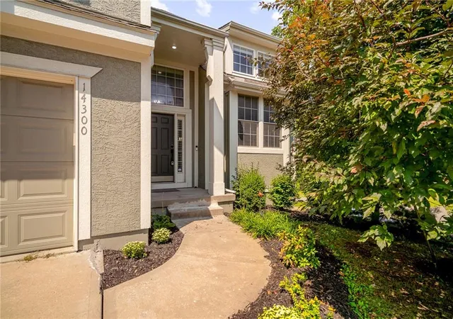 4th image of 14300 Robinson St, Overland Park, KS 66223 | MLS# 2638520