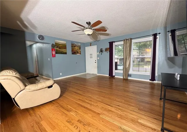 2nd image of 13436 Belmeade Ave, Grandview, MO 64030 | MLS# 2638545