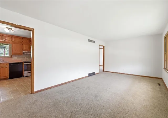 5th image of 12306 E 48Th St S, Independence, MO 64055 | MLS# 2638548