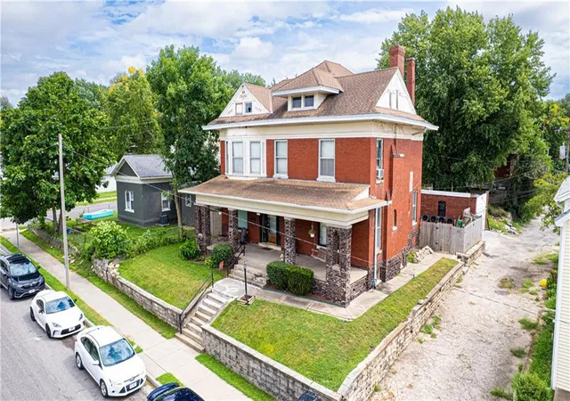 Photo 2 of Single family home for sale at 1714 Faraon St, St Joseph, MO 64501 | MLS# 2638552 | Listing updated on 2026-09-01