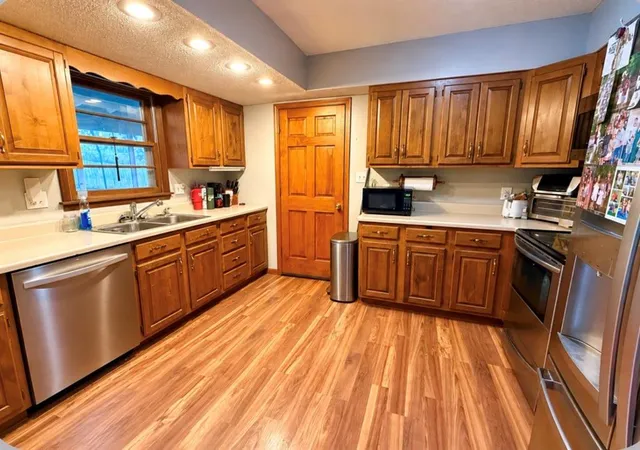 Photo 3 of Single family home for sale at 614 W 16Th St, Maryville, MO 64468 | MLS# 2638555 | Listing updated on 2026-09-22