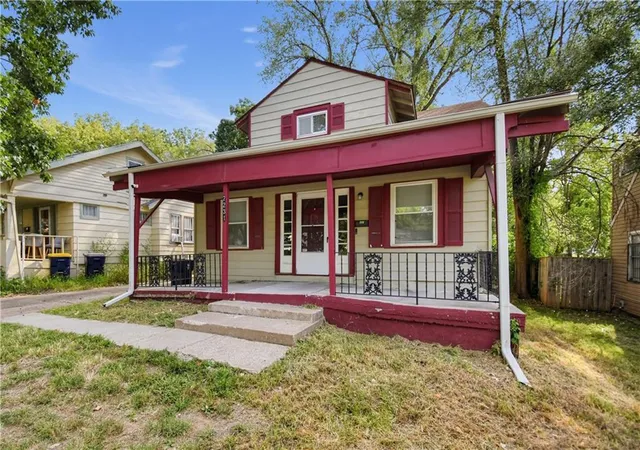Single family home for sale at 7231 Bales Ave, Kansas City, MO 64132 | MLS# 2638560
