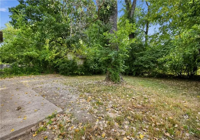 Photo 4 of Single family home for sale at 7231 Bales Ave, Kansas City, MO 64132 | MLS# 2638560 | Listing updated on 2026-09-08