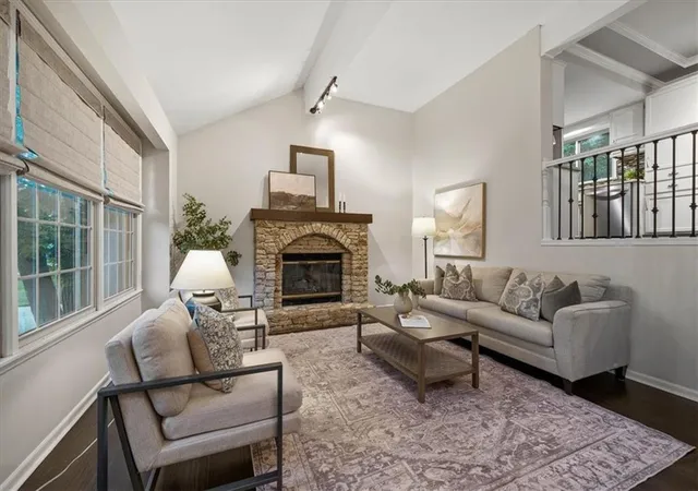 3rd image of 9410 Greenway Ln, Lenexa, KS 66215 | MLS# 2638561
