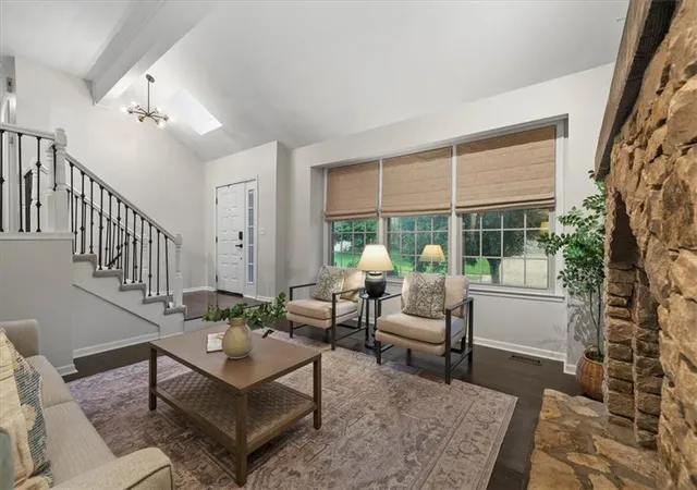 5th image of 9410 Greenway Ln, Lenexa, KS 66215 | MLS# 2638561