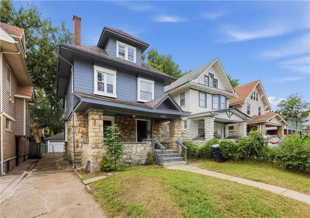 Photo 2 of Single family home for sale at 3005 E 32nd Street, Kansas City, MO 64128 | MLS# 2638563 | Listing updated on 2026-09-28