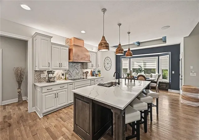 Photo 3 of Sale Pending at 5507 Nw 111th Place, Kansas City, MO 64154 | MLS# 2638566 | Listing updated on 2026-09-16
