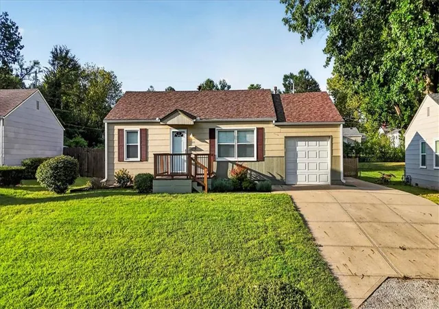 Photo 1 of Single family home for sale at 11501 W 68th St, Shawnee, KS 66203 | MLS# 2638574 | Listing updated on 2026-10-21