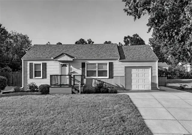 Photo 1 of Single family home for sale at 11501 W 68th St, Shawnee, KS 66203 | MLS# 2638574 | Listing updated on 2026-10-30