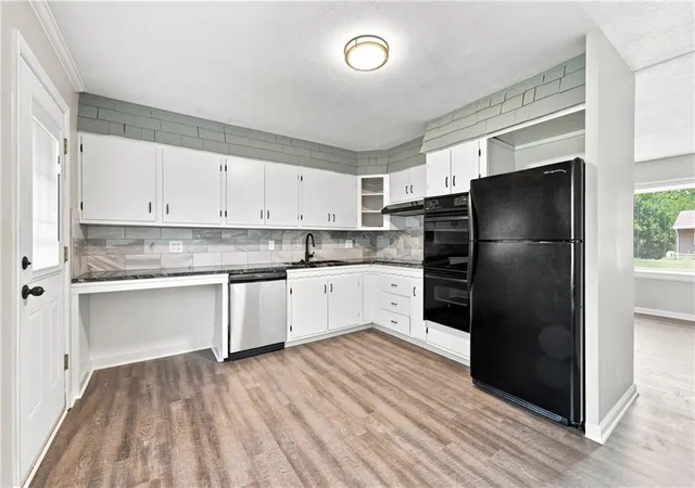 Photo 1 of Single family home for sale at 16007 E 17th St S, Independence, MO 64050 | MLS# 2638578 | Listing updated on 2026-09-14
