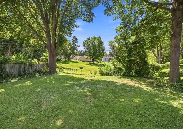 Photo 3 of Single family home for sale at 16007 E 17th St S, Independence, MO 64050 | MLS# 2638578 | Listing updated on 2026-09-14