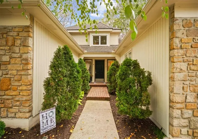 Photo 1 of Sale Pending at 112 W 123rd Ter, Kansas City, MO 64145 | MLS# 2638585 | Listing updated on 2026-09-13