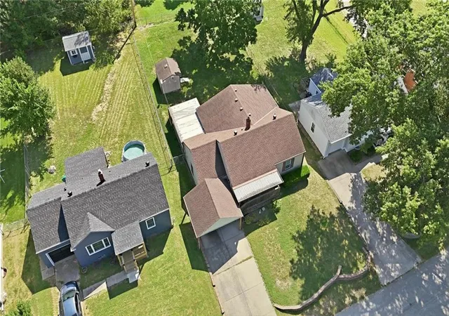 Photo 2 of Sale Pending at 3129 Englewood Ter, Independence, MO 64052 | MLS# 2638590 | Listing updated on 2026-09-06