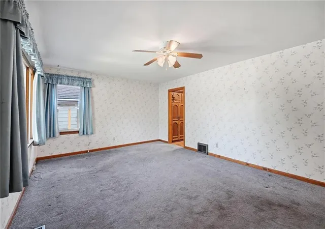 Photo 3 of Sale Pending at 3129 Englewood Ter, Independence, MO 64052 | MLS# 2638590 | Listing updated on 2026-09-06