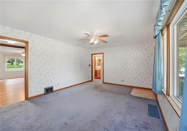 Photo 4 of Sale Pending at 3129 Englewood Ter, Independence, MO 64052 | MLS# 2638590 | Listing updated on 2026-09-06