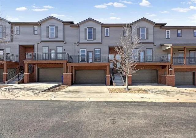 1st image of 5245 Overland Dr #B25, Lawrence, KS 66049 | MLS# 2638616