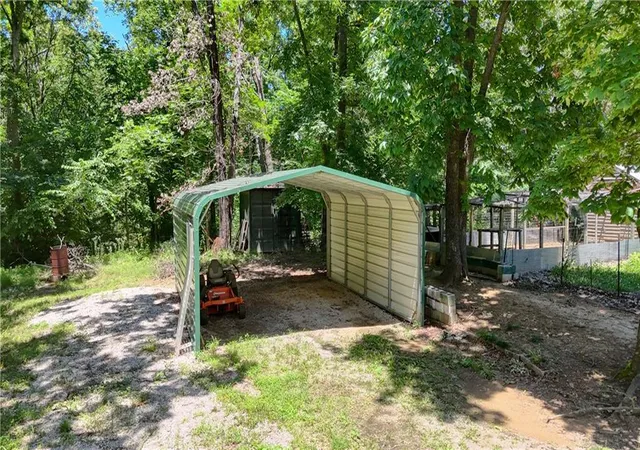 Photo 3 of Single family home for sale at 305 Sw 600 Rd, Warrensburg, MO 64093 | MLS# 2638618 | Listing updated on 2026-10-17