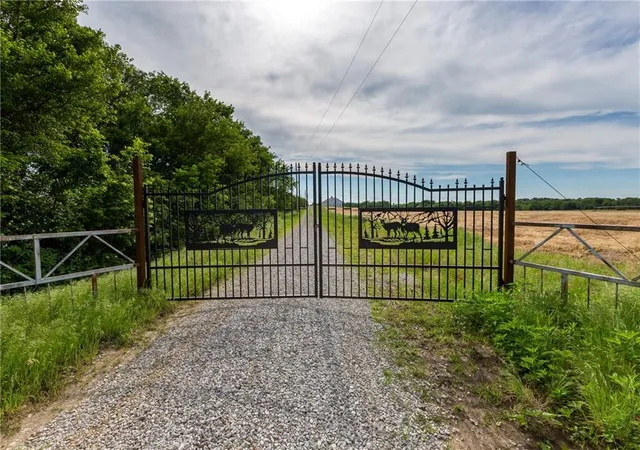 2nd image of S Hoch Rd, Osage City, KS 66523 | MLS# 2638625