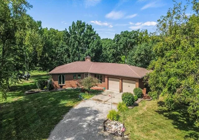 5th image of 23776 Clare Rd, Paola, KS 66071 | MLS# 2638627