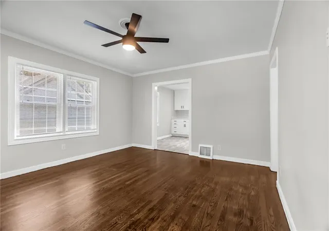 3rd image of 417 E Walnut St, Independence, MO 64050 | MLS# 2638634