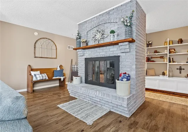 Photo 4 of Sale Pending at 612 Crispin St, Richmond, MO 64085 | MLS# 2638640 | Listing updated on 2026-08-31
