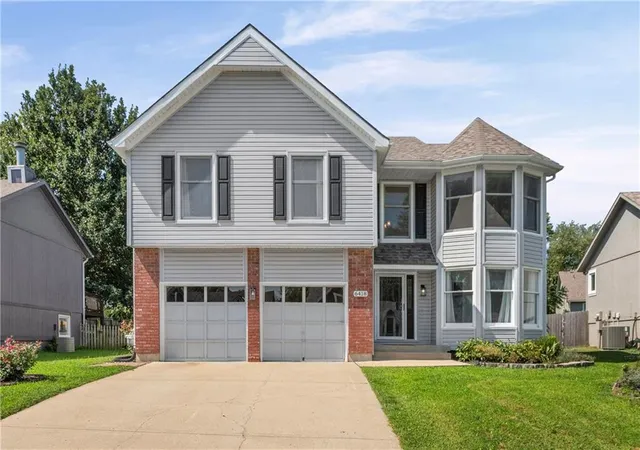 Photo 1 of Sale Pending at 6418 Aminda St, Shawnee, KS 66226 | MLS# 2638643 | Listing updated on 2026-08-30