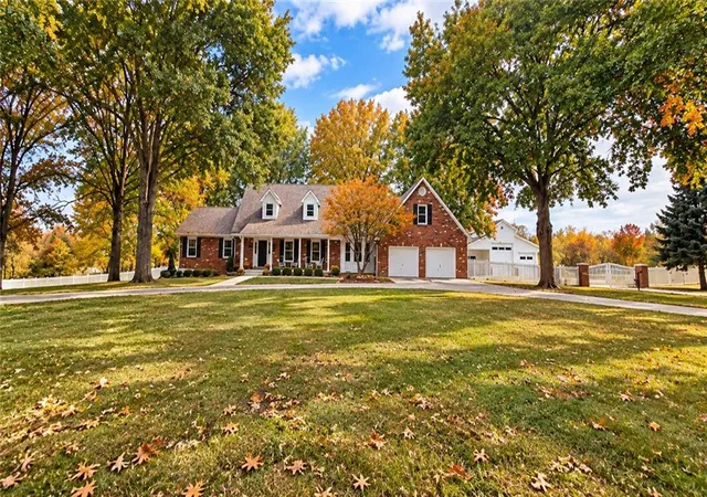 Photo 1 of Single family home for sale at 3318 S Bellechase Dr, Grain Valley, MO 64029 | MLS# 2638648 | Listing updated on 2026-10-29