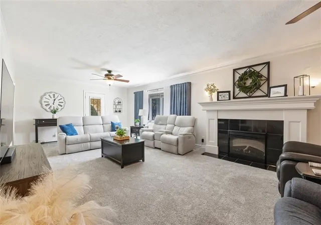 3rd image of 5040 County Line Rd, Kansas City, KS 66106 | MLS# 2638650