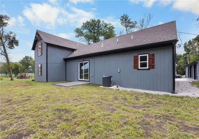 21st image of 15905 W 289th St, Paola, KS 66071 | MLS# 2638656