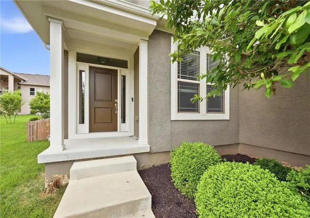 2nd image of 24504 W 80th Pl, Lenexa, KS 66227 | MLS# 2638660