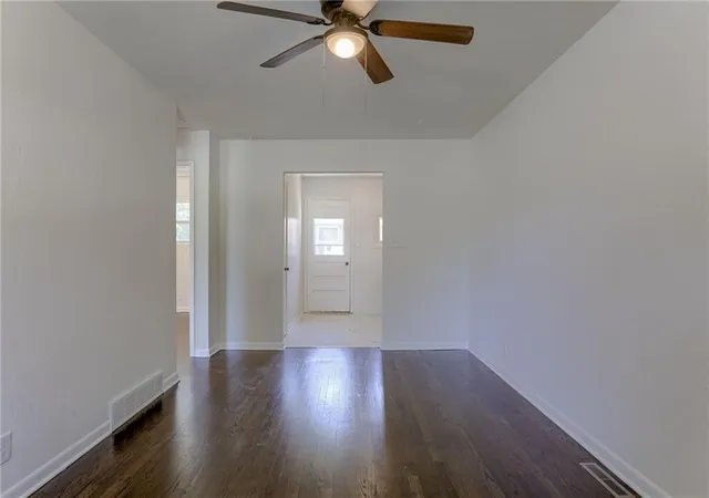 Listing Photo 5 - Condo for sale in building located at 1200 N Osage St, Independence, MO 64050